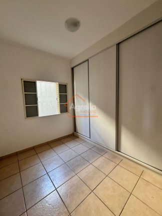 Imagem Casa com 3 Quartos à Venda, 160 m² em Parque Dos Eucaliptos Ii - Mogi Guaçu Imagem Casa com 3 Quartos à Venda, 160 m² em Parque Dos Eucaliptos Ii - Mogi Guaçu