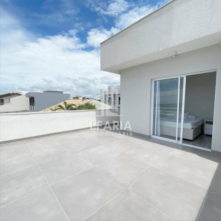 Imagem Sobrado com 4 Quartos à Venda, 171 m² em Cambiju - Itapoá