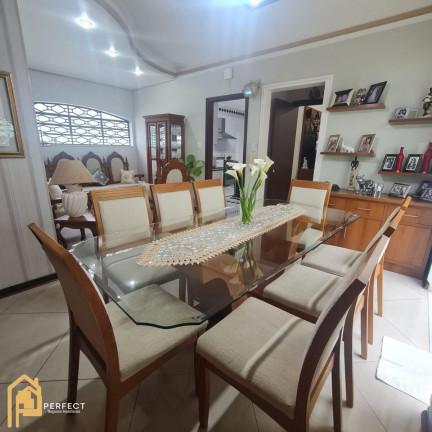 Imagem Casa com 3 Quartos à Venda, 350 m² em Jardim Santa Clara - Taubaté