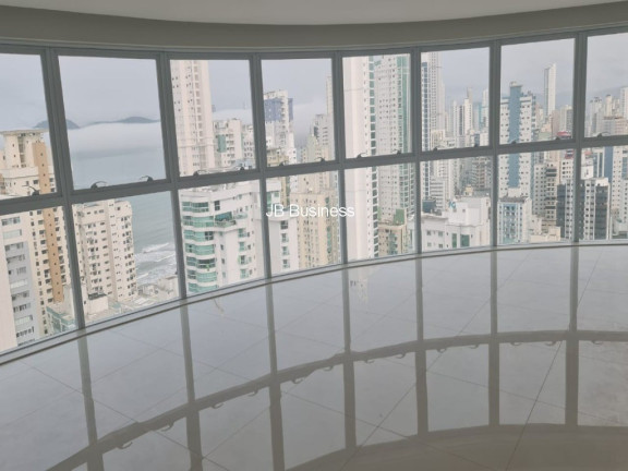 Imóvel com 4 Quartos à Venda, 131 m² em Centro - Balneário Camboriú