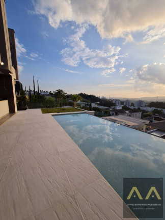 Imagem Casa com 4 Quartos à Venda, 525 m² em Tamboré - Santana De Parnaíba Imagem Casa com 4 Quartos à Venda, 525 m² em Tamboré - Santana De Parnaíba