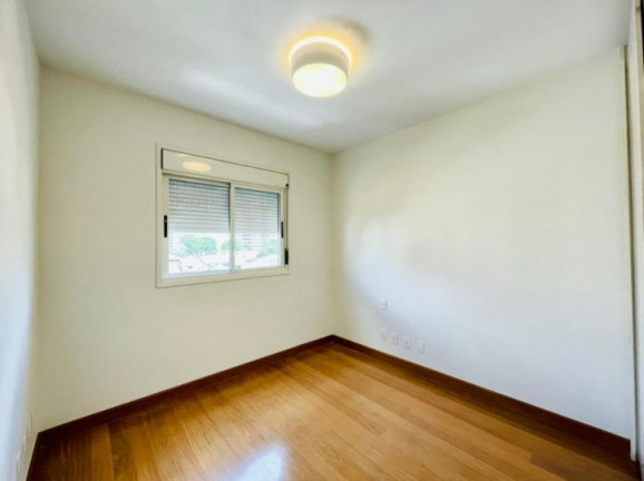 Imagem Apartamento com 3 Quartos à Venda, 215 m² em Sumaré - São Paulo