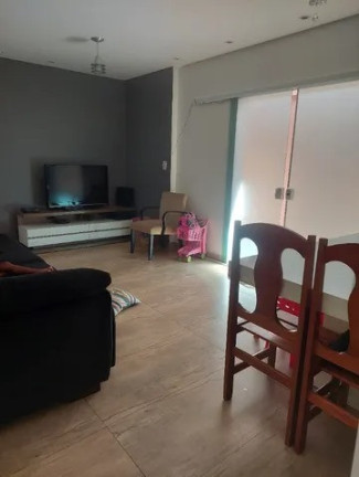 Imagem Casa com 3 Quartos à Venda, 196 m² em Campestre - Santo André