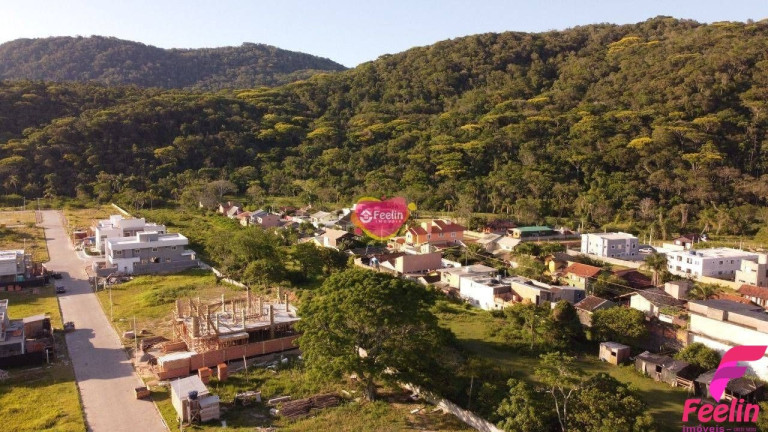 Terreno à Venda, 454 m² em Rio Tavares - Florianópolis