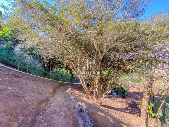 Imagem Casa com 2 Quartos à Venda, 100 m² em Pessegueiros - Teresópolis Imagem Casa com 2 Quartos à Venda, 100 m² em Pessegueiros - Teresópolis