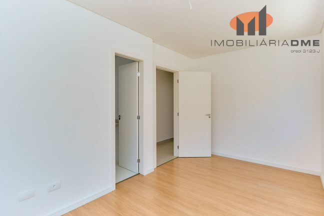 Imagem Sobrado com 3 Quartos à Venda, 100 m² em Santa Felicidade - Curitiba