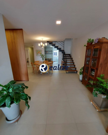 Imagem Imóvel com 4 Quartos à Venda, 250 m² em Centro - Guarapari Imagem Imóvel com 4 Quartos à Venda, 250 m² em Centro - Guarapari