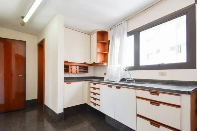 Imagem Imóvel com 4 Quartos à Venda, 274 m² em Pacaembu - São Paulo Imagem Imóvel com 4 Quartos à Venda, 274 m² em Pacaembu - São Paulo