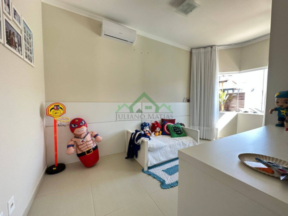 Imagem Casa com 3 Quartos à Venda, 670 m² em Centro - Balneário Barra Do Sul