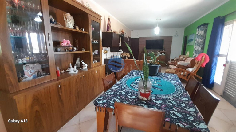 Imagem Casa com 3 Quartos à Venda, em Bairro Das Posses - Serra Negra Imagem Casa com 3 Quartos à Venda, em Bairro Das Posses - Serra Negra