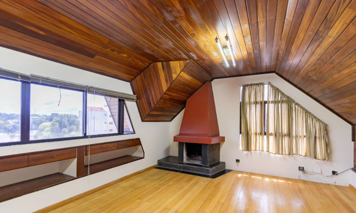 Imagem Sobrado com 3 Quartos à Venda, 196 m² em Vista Alegre - Curitiba Imagem Sobrado com 3 Quartos à Venda, 196 m² em Vista Alegre - Curitiba