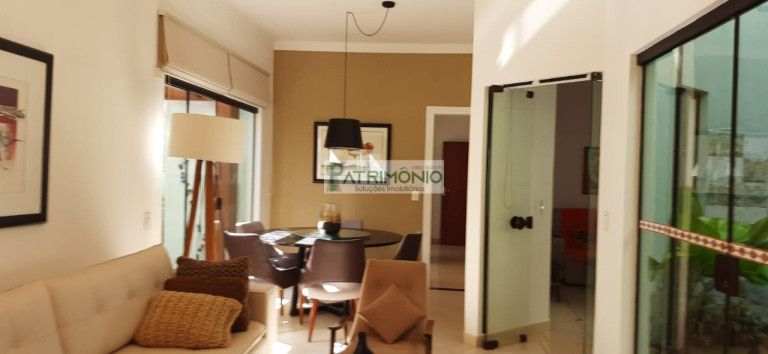 Imagem Casa com 3 Quartos à Venda, 243 m² em Estância Das Flores - Jaguariúna
