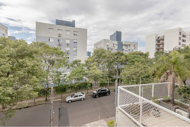 Imagem Casa com 3 Quartos à Venda, 349 m² em Chácara Das Pedras - Porto Alegre