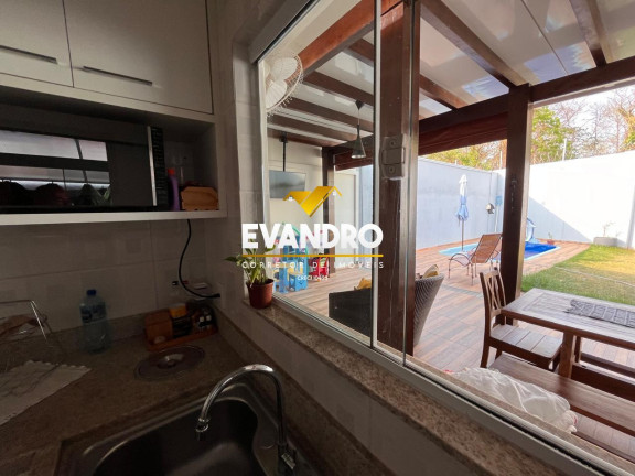 Imagem Casa com 3 Quartos à Venda, 250 m² em Jardim Imperial - Cuiabá
