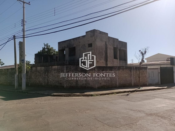 Sobrado com 4 Quartos à Venda, 175 m² em Sítios De Recreio Céu Azul - Marília