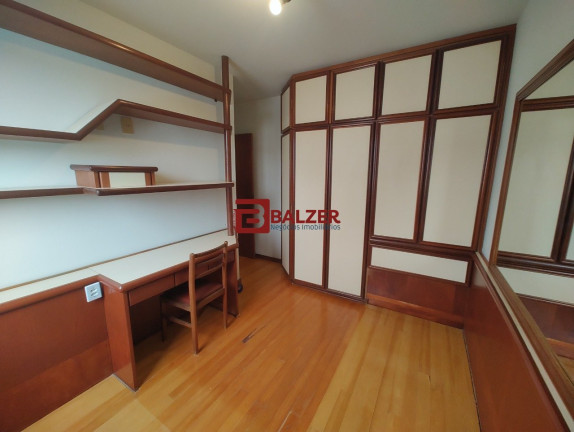 Imagem Apartamento com 3 Quartos à Venda, 122 m² em Centro - Florianópolis Imagem Apartamento com 3 Quartos à Venda, 122 m² em Centro - Florianópolis