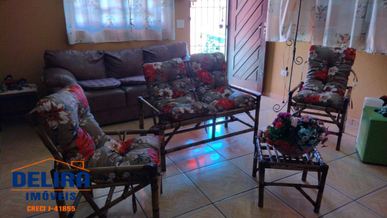 Imagem Casa com 3 Quartos à Venda, 206 m² em Jardim Luiz Rodrigues - Itanhaém Imagem Casa com 3 Quartos à Venda, 206 m² em Jardim Luiz Rodrigues - Itanhaém