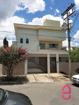 Imagem Sobrado com 4 Quartos à Venda, 630 m² em Vila Osvaldo Rosa - Goiânia Imagem Sobrado com 4 Quartos à Venda, 630 m² em Vila Osvaldo Rosa - Goiânia