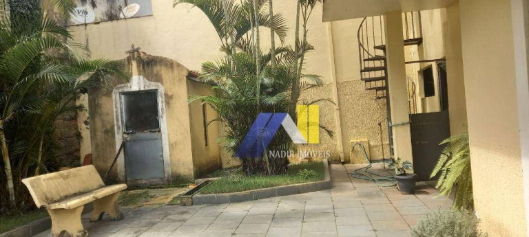 Casa com 4 Quartos à Venda, 404 m² em Centro - Pouso Alegre