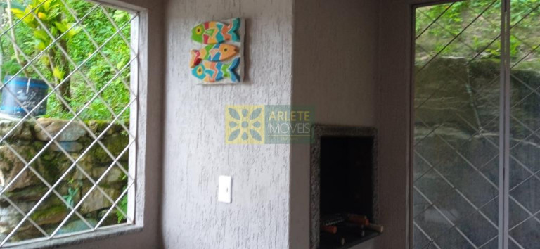 Imagem Casa com 6 Quartos à Venda, 420 m² em Araça - Porto Belo Imagem Casa com 6 Quartos à Venda, 420 m² em Araça - Porto Belo