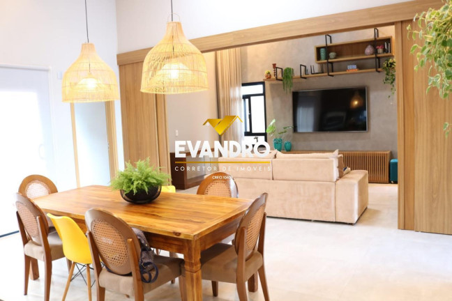 Imagem Casa com 3 Quartos à Venda, 466 m² em Ribeirão Do Lipa - Cuiabá
