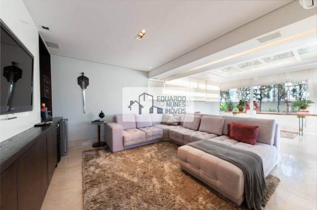 Imagem Cobertura com 4 Quartos à Venda, 278 m² em Savassi - Belo Horizonte