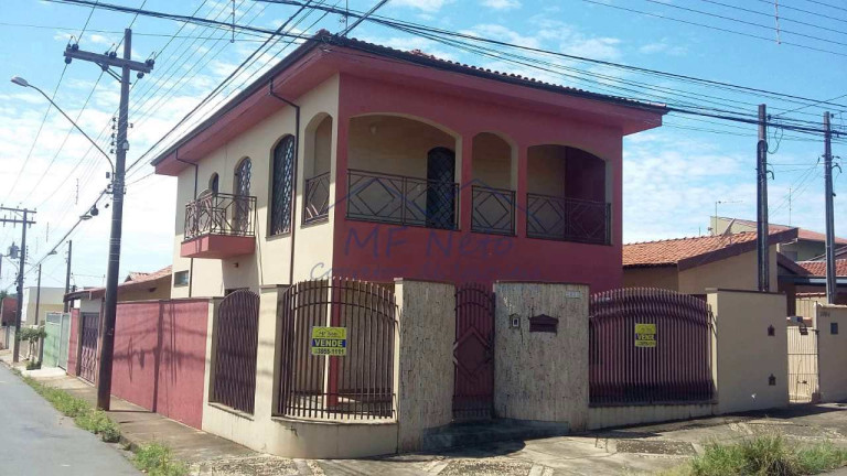 Casa com 3 Quartos à Venda, 272 m² em Vila Guilhermina - Pirassununga