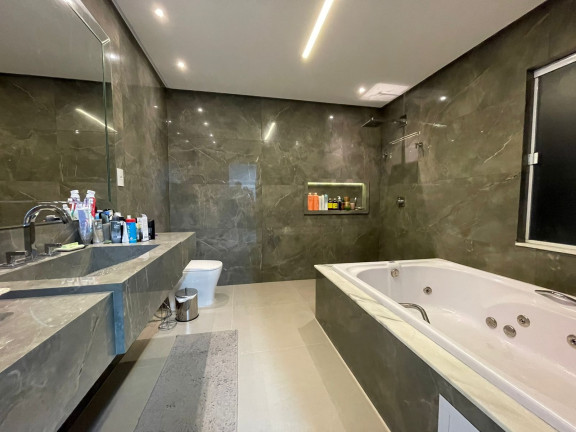 Imagem Casa com 4 Quartos à Venda, em Universidade - Vitória Da Conquista Imagem Casa com 4 Quartos à Venda, em Universidade - Vitória Da Conquista