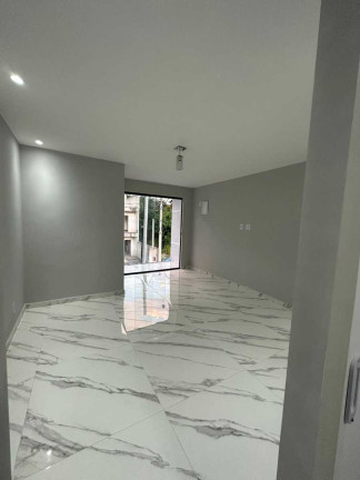 Imagem Casa com 2 Quartos à Venda, 230 m² em Tanque - Rio De Janeiro Imagem Casa com 2 Quartos à Venda, 230 m² em Tanque - Rio De Janeiro