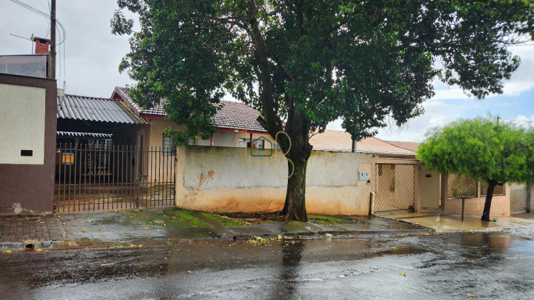 Imagem Casa com 3 Quartos à Venda, 100 m² em Conjunto Habitacional José Giordano - Londrina