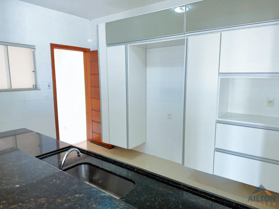 Imagem Casa com 3 Quartos à Venda, 410 m² em Sol Nascente - Guarapari Imagem Casa com 3 Quartos à Venda, 410 m² em Sol Nascente - Guarapari
