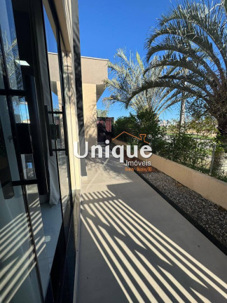 Imagem Casa com 3 Quartos à Venda, 425 m² em Estrada Do Guriri - Cabo Frio