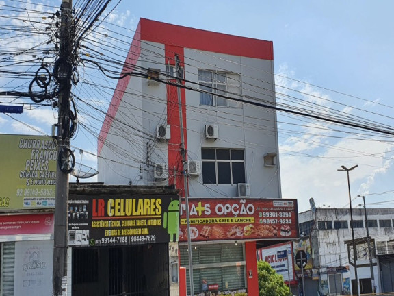 Sala Comercial à Venda, 825 m² em Centro - Manaus