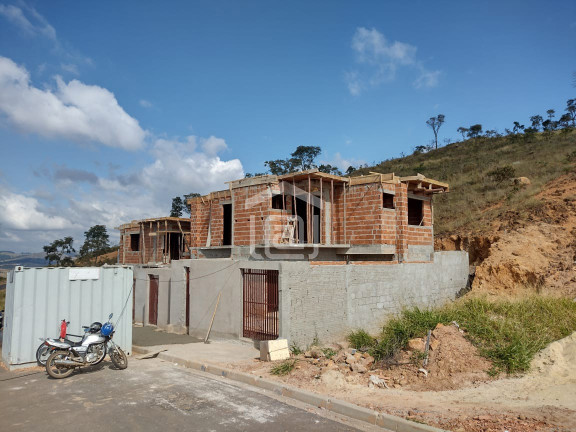 Imagem Casa com 2 Quartos à Venda, 74 m² em Jardim Bandeirantes - Poços De Caldas Imagem Casa com 2 Quartos à Venda, 74 m² em Jardim Bandeirantes - Poços De Caldas