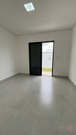 Imagem Casa com 3 Quartos à Venda, 240 m² em Sorocaba Imagem Casa com 3 Quartos à Venda, 240 m² em Sorocaba