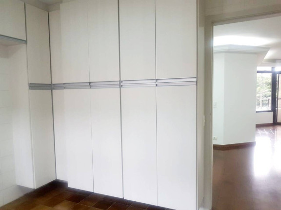 Imagem Apartamento com 3 Quartos à Venda, 136 m² em Santo Amaro - São Paulo