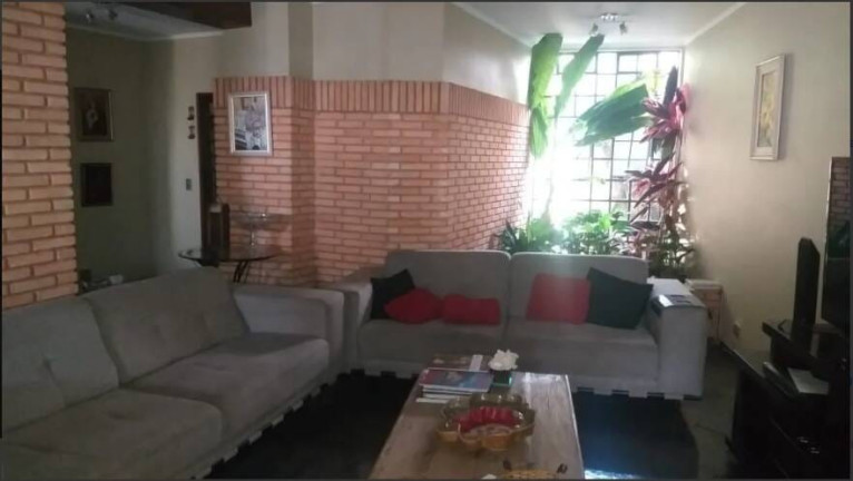 Imagem Casa com 3 Quartos à Venda, 630 m² em Vila Bastos - Santo André