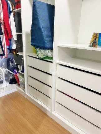 Imagem Sobrado com 3 Quartos à Venda, 238 m² em Parque João Ramalho - Santo André