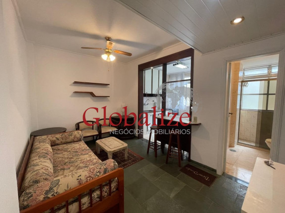 Imóvel com 2 Quartos à Venda, 50 m² em Gonzaga - Santos