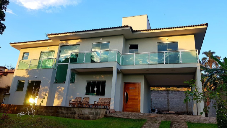 Sobrado com 3 Quartos à Venda, 150 m² em Recanto Três Estrelas - Atibaia