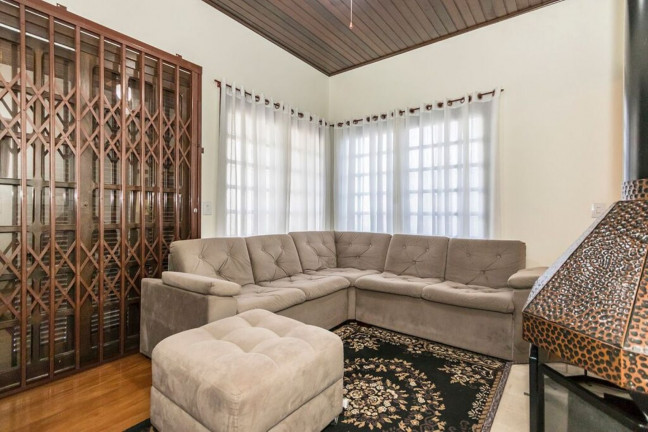 Imagem Imóvel com 4 Quartos à Venda,  em Jardim Itu - Porto Alegre