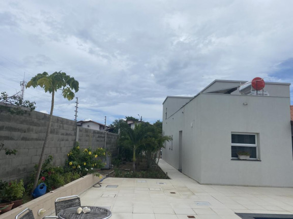 Imagem Casa com 4 Quartos à Venda, 240 m² em Icaraí - Caucaia