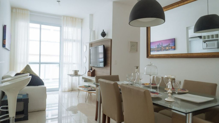 Imagem Apartamento com 2 Quartos à Venda, 121 m²