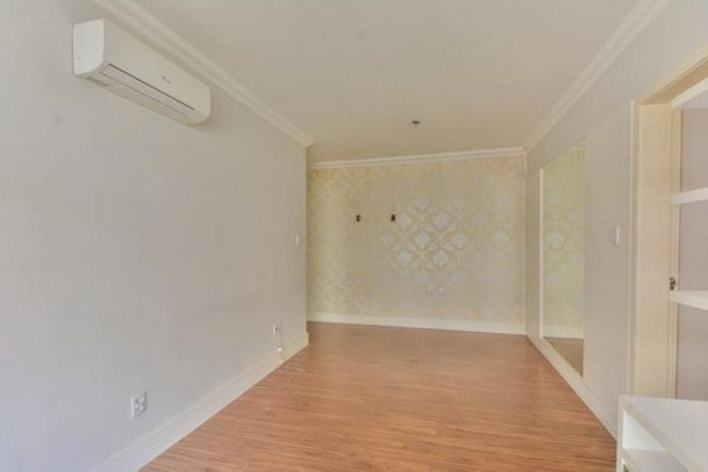 Imagem Imóvel com 2 Quartos à Venda, 75 m² em Rio Branco - Porto Alegre Imagem Imóvel com 2 Quartos à Venda, 75 m² em Rio Branco - Porto Alegre
