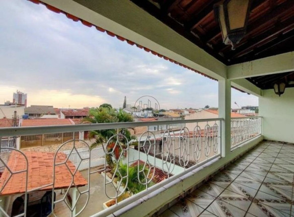 Imagem Casa com 4 Quartos à Venda, 210 m² em Taguatinga Norte (taguatinga) - Brasília