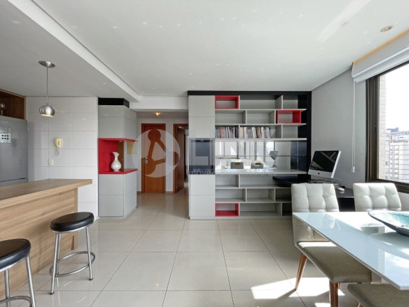 Imagem Apartamento com 3 Quartos à Venda, 95 m² em Independência - Porto Alegre Imagem Apartamento com 3 Quartos à Venda, 95 m² em Independência - Porto Alegre
