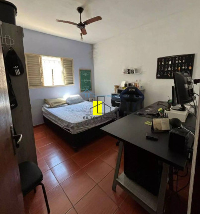 Imagem Casa com 3 Quartos à Venda, 240 m² em Chácara Fonte Imaculada Conceição - Taubaté Imagem Casa com 3 Quartos à Venda, 240 m² em Chácara Fonte Imaculada Conceição - Taubaté