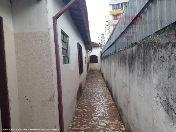 Imagem Casa com 3 Quartos à Venda, 116 m² em Centro - Taubaté Imagem Casa com 3 Quartos à Venda, 116 m² em Centro - Taubaté