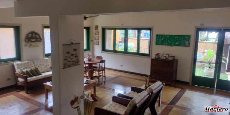 Imagem Casa com 6 Quartos para Temporada, 250 m² em Tenório - Ubatuba Imagem Casa com 6 Quartos para Temporada, 250 m² em Tenório - Ubatuba