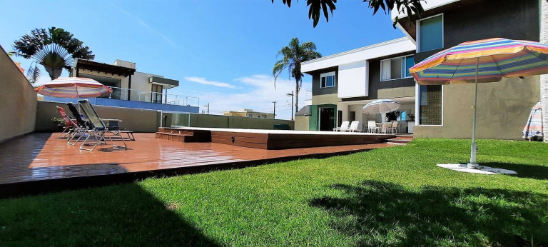 Imagem Sobrado com 4 Quartos à Venda, 860 m² em Massaguaçu - Caraguatatuba Imagem Sobrado com 4 Quartos à Venda, 860 m² em Massaguaçu - Caraguatatuba